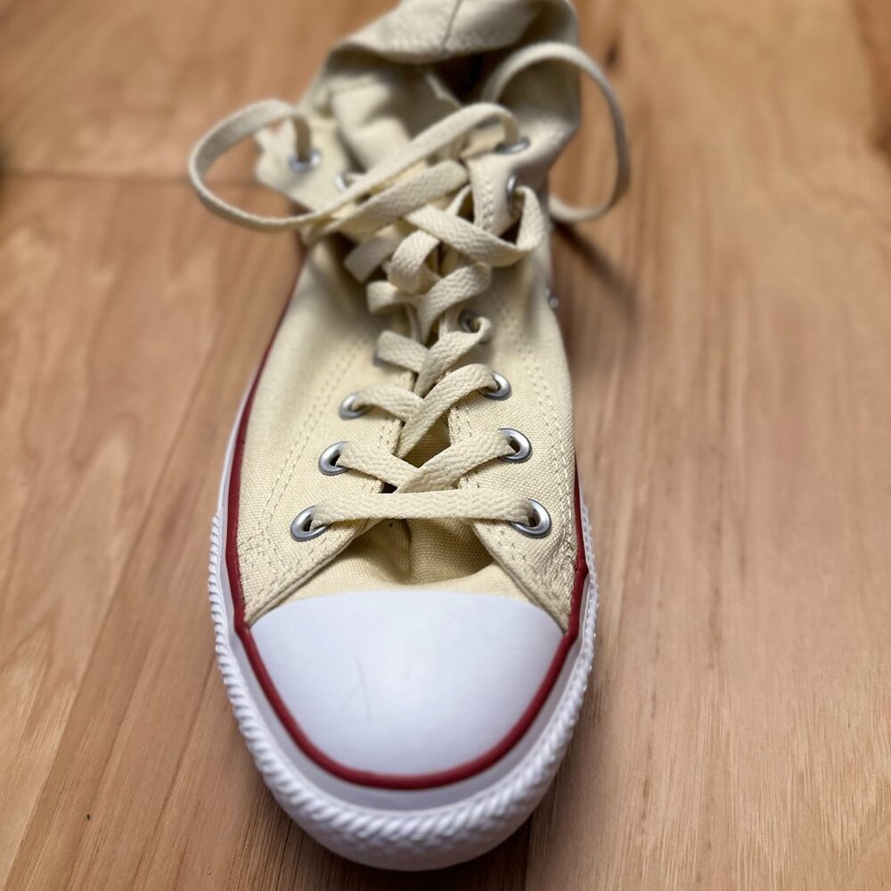 Menβs Converse Hightop - Cream color - Shoe size 8 - Picture 2 of 5